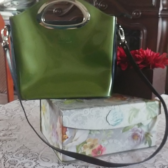 Beijo WOMANS BAG - Picture 1 of 8